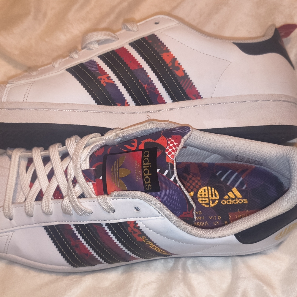 LIMITED EDITION. "SUPERSTAR " ADIDAS SNEAKERS